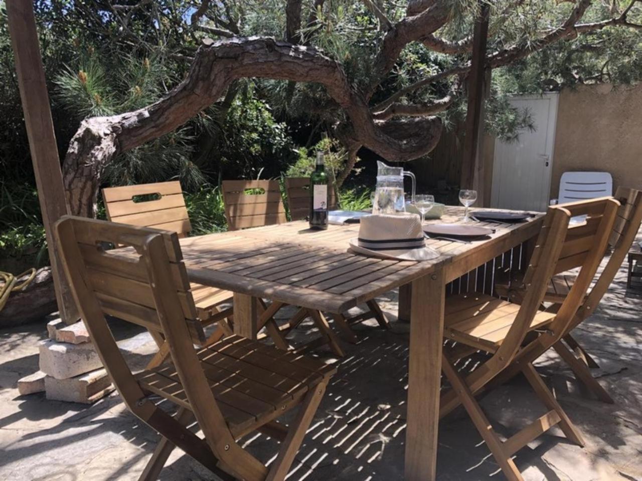 Le Club Des Cigales Apartment Hyères Екстериор снимка