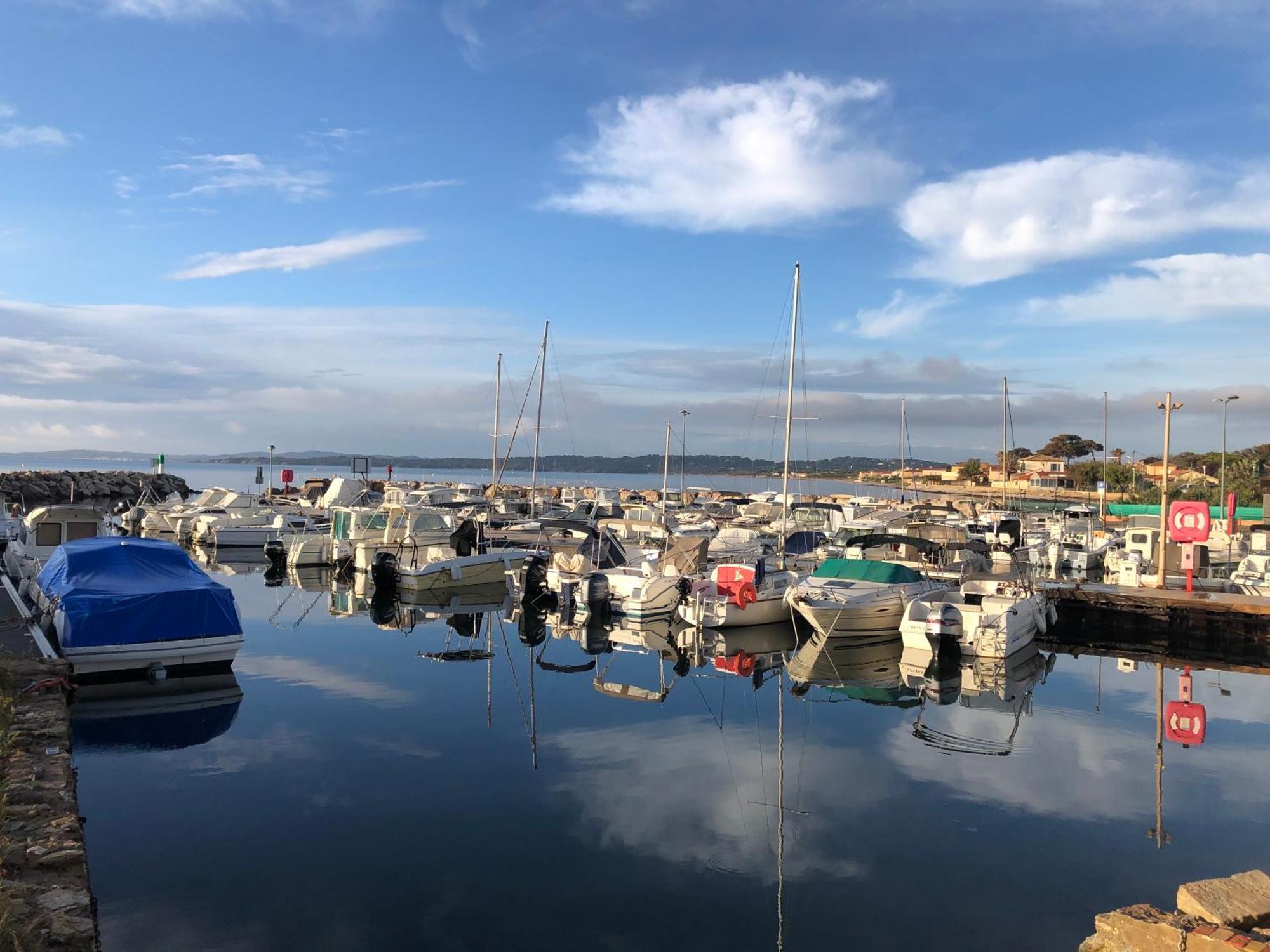 Le Club Des Cigales Apartment Hyères Екстериор снимка