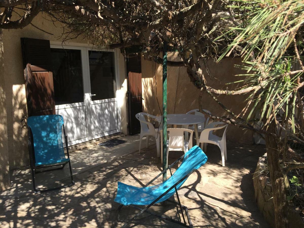 Le Club Des Cigales Apartment Hyères Екстериор снимка